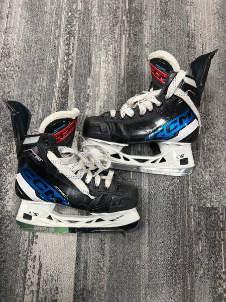 Junior CCM Jetspeed FT680 Hockey Skates Regular Width Size 3.5 (Used)