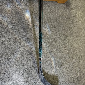 Junior Bauer Twitch Right Handed Hockey Stick (Used)