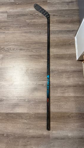 Senior CCM Vizion Left Hand Hockey Stick P28 (Used)