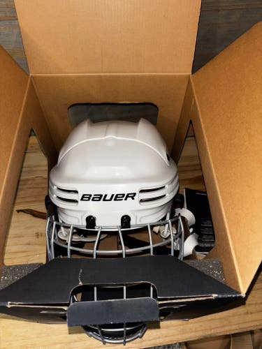 Small Bauer 4500 Helmet (New)