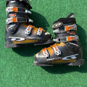 Kid's Dalbello Proton P4 Ski Boots (Used) | Mondo 23.5 (279mm)