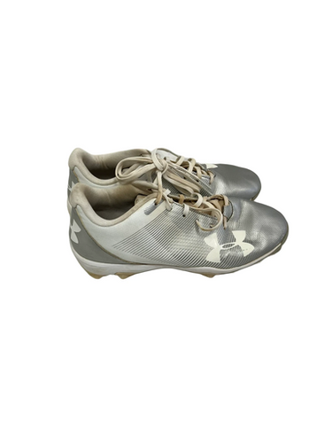 Used Under Armour LEADOFF RM BB/SB Cleats Silver Junior 05.5 11692-S000143249