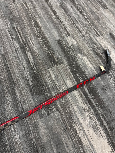 Junior CCM JetSpeed FT4 Pro Hockey Stick Right Handed P29 (Used)