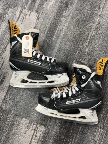 Junior Bauer Supreme S170 Hockey Skates Regular Width Size 5 (Used)