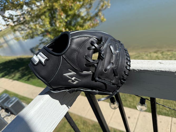 SSK Z5 RHT Infield Training Baseball Glove (New)