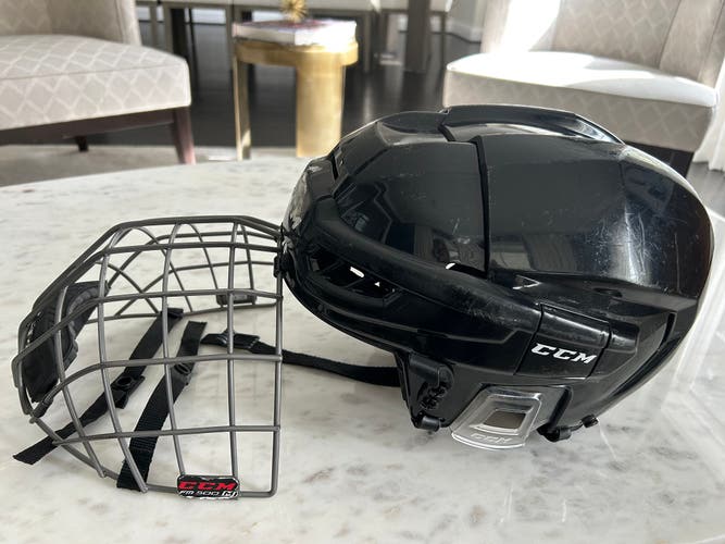 Medium CCM FM50 Helmet (Used)
