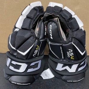 New CCM Tacks AS-V Pro Hockey Gloves 15" Black & White