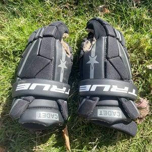 True Lacrosse Gloves (used)