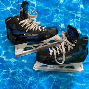 Senior Bauer GSX Hockey Goalie Skates Extra Wide Width 8 (Used)