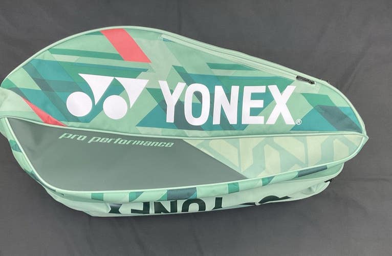 Yonex Pro Performance Racquet Bag 12pk (Percept)