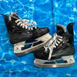 Intermediate Bauer Supreme M50 Pro Hockey Skates Size 4.5 (Used)