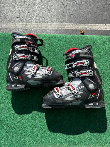 Dalbello Aerro 57 Ski Boots (Used) | Mondo 27.5 (318mm)