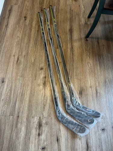 Senior Bauer Proto-R Gold Left Hand Hockey Stick P28 70 Flex (New) 3-Pack