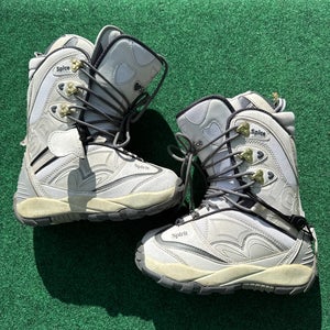 K2 Spice Oni Snowboard Boots (Used) | Women's Size 6