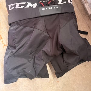Intermediate Medium CCM 1.9 Hockey Goalie Pants (Used)