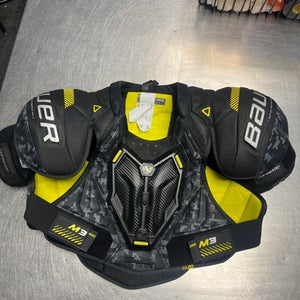 Senior Bauer Supreme M3 Shoulder Pads