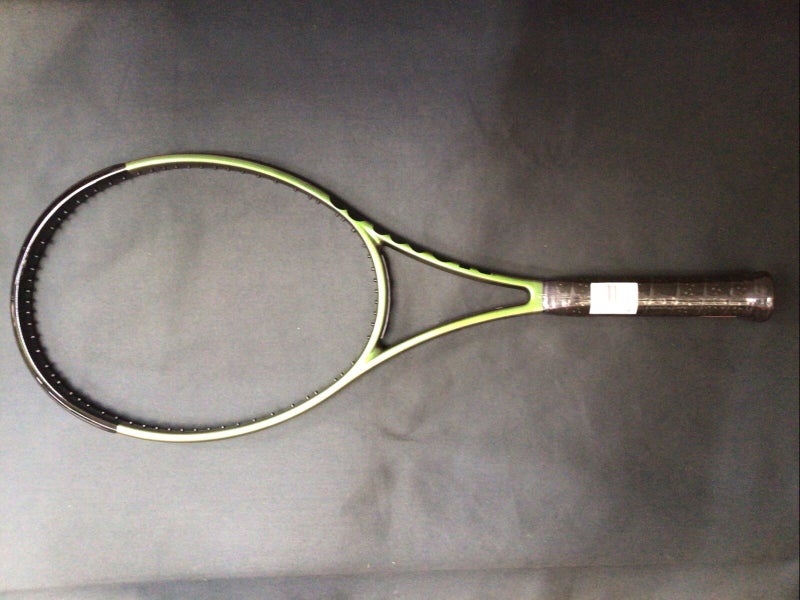 WILSON H22 Pro Stock 16*19 3/8 L3 BLADE 98 V8 PAINT TENNIS RACKET