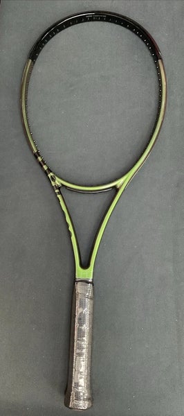Wilson K-Blade 98  Pro Stock  - Grip Size 4 3/8