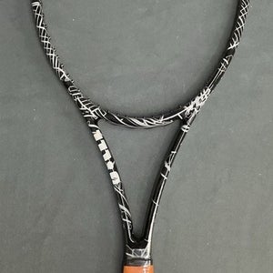 Grip Size 4 3/8 - Wilson K-Blade Pro Stock  18/20 - US Open Limited Cosmetic