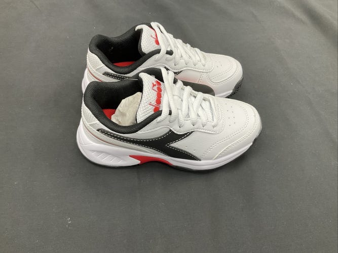 Size 11.5 - Diadora S. Challenge 4 SL JR - White/Black