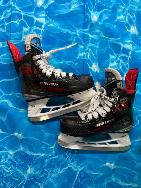 Youth Bauer Vapor X5 Pro Hockey Skates Regular Width 12.5 (Used)