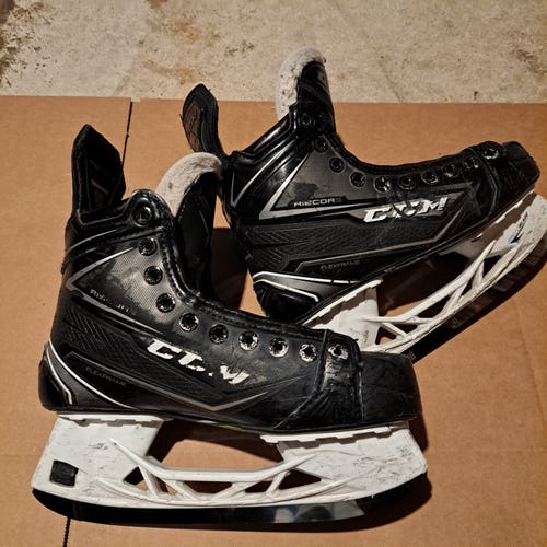 CCM RibCor 78K Hockey Skates Regular Width Size 5.5 (Used)