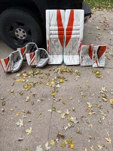 34" True Catalyst PX5 Regular Goalie Full Set Pro Stock (Used)