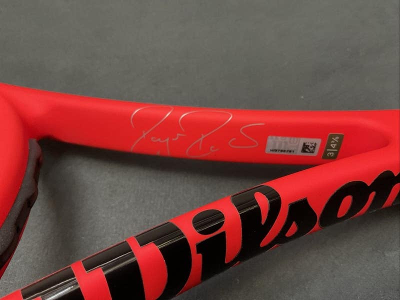 Wilson Pro Staff RF97 Autograph V12 Custom RED 4 3/8 Grip