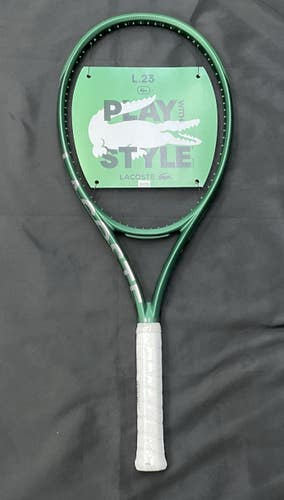 Lacoste L23 Light Grip Size 4 3/8