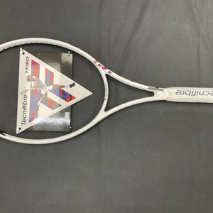 Grip Size 4 3/8 - Tecnifibre TF40 305 - 16 x 19 String Pattern