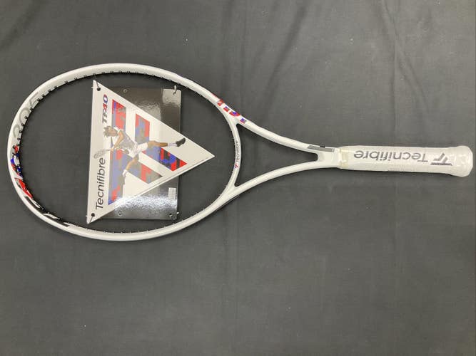 Grip Size 4 3/8 - Tecnifibre TF40 305 - 16 x 19 String Pattern