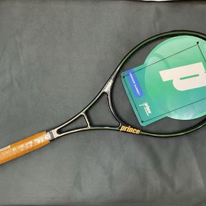 Prince Tour Graphite Classic 600 Grip #4 4-1/2 Midsize. New Old Stock