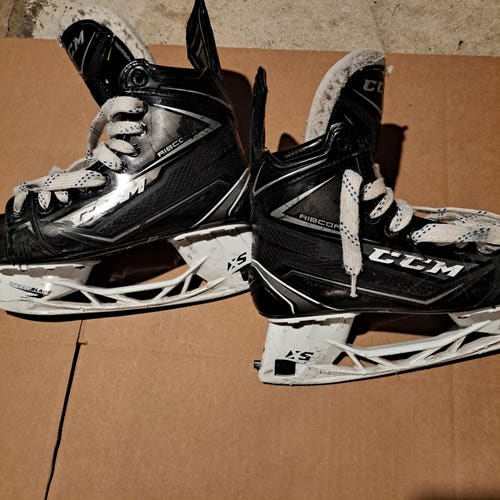 CCM RibCor 78K Hockey Skates Regular Width Size 6.5 (Used)