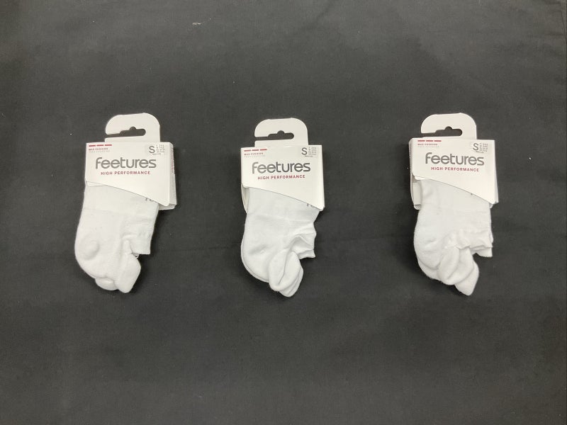 Size Small - Feetures Max Cushion No Show Socks - 3 Pack