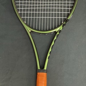 Wilson Blade H22 Karen Khachanov Mold 18x20 4 3/8