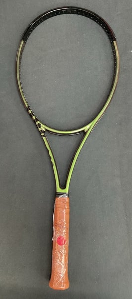Wilson K-Blade 98  Pro Stock  - Grip Size 4 3/8