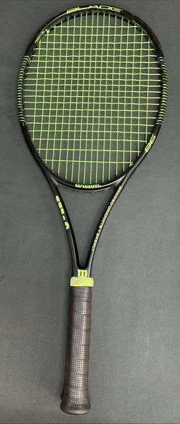 Wilson Blade 98 Braided Graphite + Basalt Grip Size 4 3/8