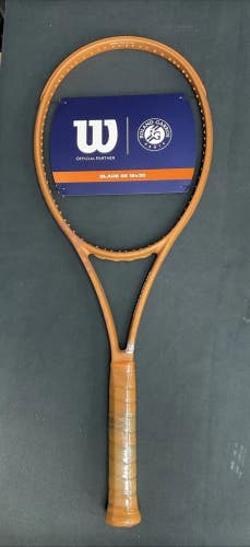 Wilson Blade 98 V8 Roland Garros Tennis Racquet 18x20, 4 3/8 grip, CUSTOM 27.25