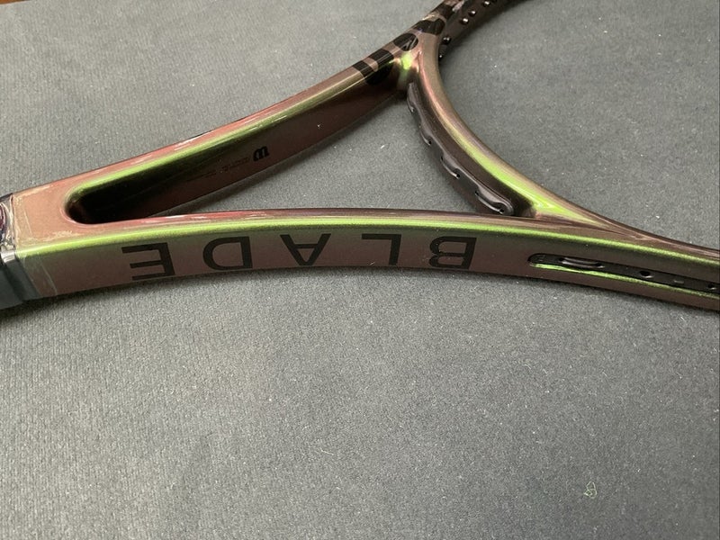 Wilson Blade Pro V8 18x20 4 3/8 | SidelineSwap | Buy and Sell on