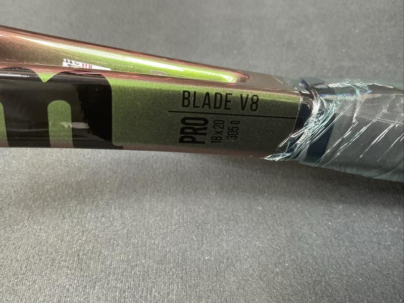 Wilson Blade Pro V8 18x20 4 3/8 | SidelineSwap | Buy and Sell on