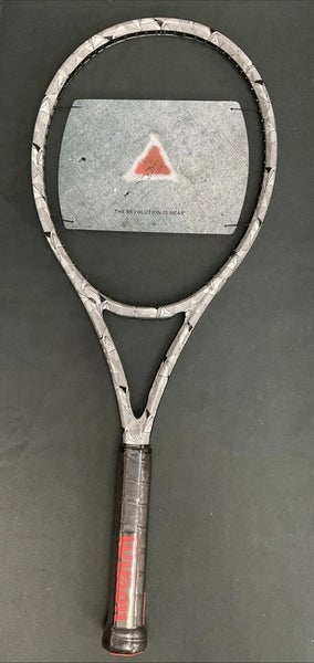 WILSON PROTOTYPE CLASH  100 DAZZLE TENNIS RACQUET 4 3/8 BRAND NEW