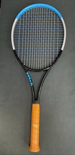 Wilson Ultra Pro V3.0 Tour 16/19 Racket 3/8 Fairway Grip