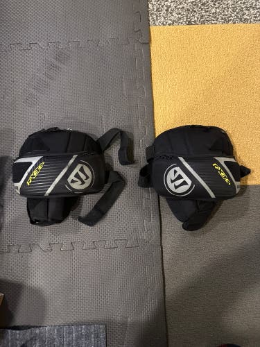 Warrior RX3E+ Knee Pads | Intermediate (Used)