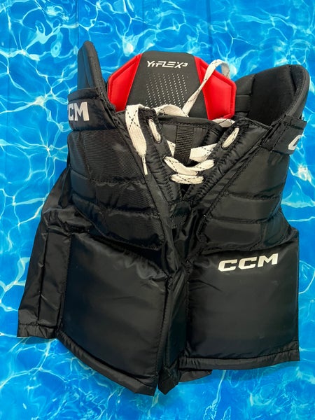 Youth Large CCM YTFlex 3 Hockey Goalie Pants (Used)