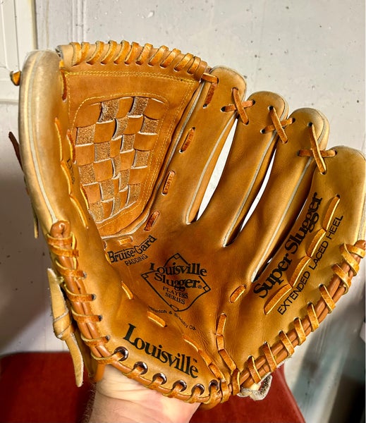 Louisville Slugger Slugger Series RHT Glove 13.5"