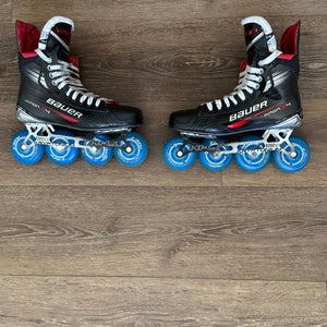 2023 Bauer Vapor X4 Hockey Skates Regular Width 7.5 (Used)