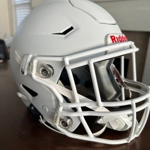 Large Adult Riddell SpeedFlex Helmet (New)