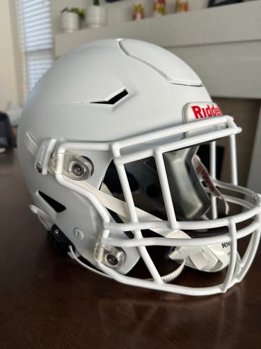 Large Adult Riddell SpeedFlex Helmet (New)