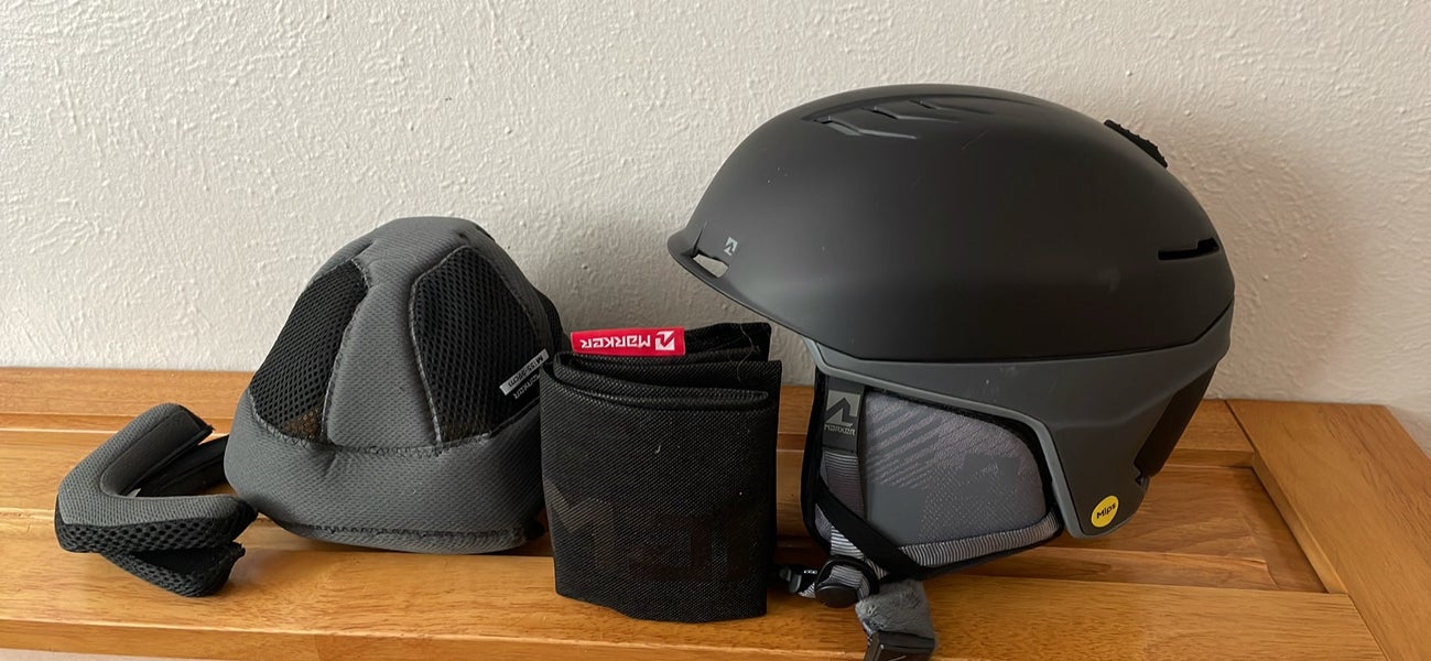 Unisex Medium Marker Ampire Helmet (New)