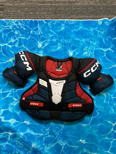 Medium Junior CCM Next Shoulder Pads (Used)